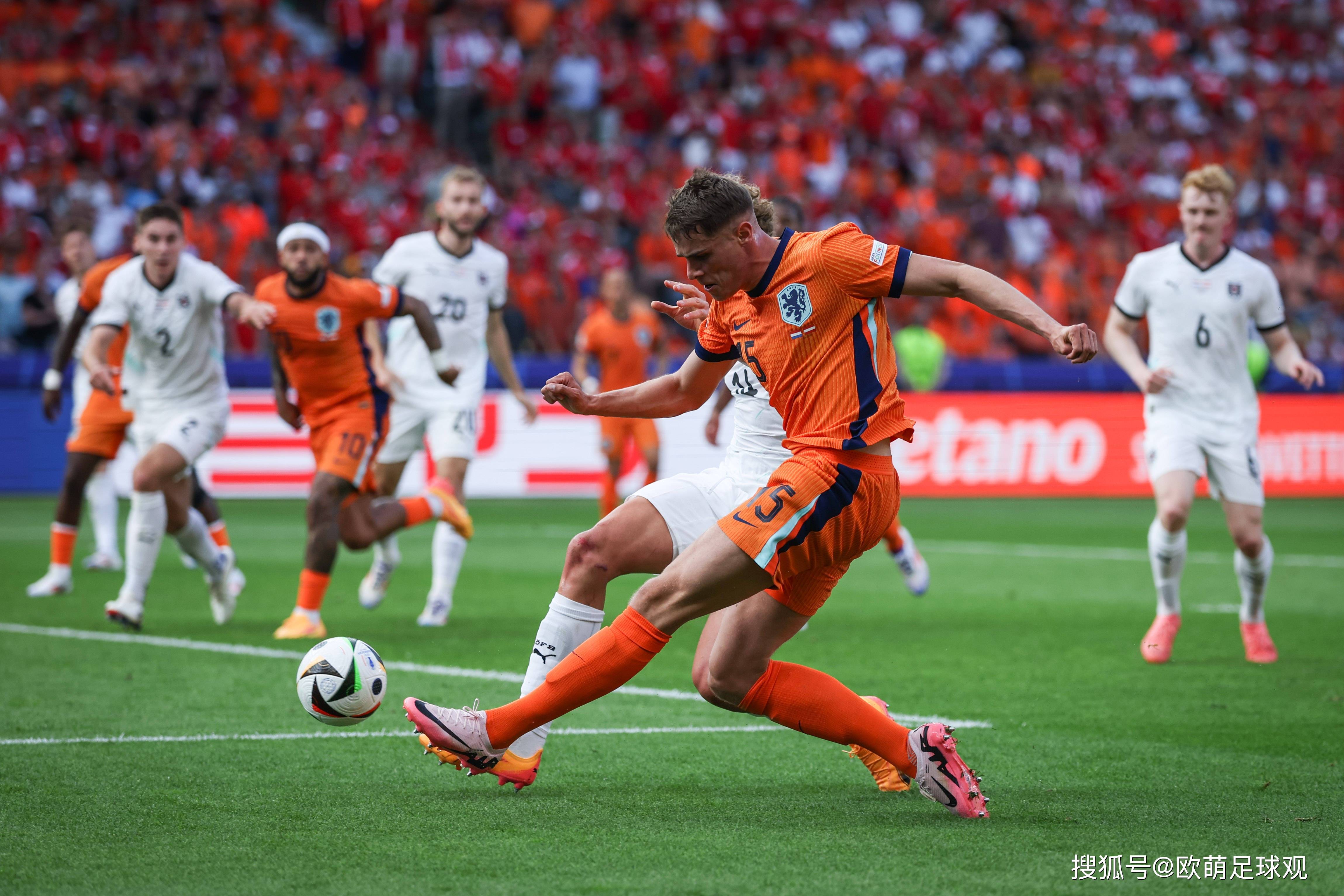 荷兰对阵奥地利,欧洲杯振奋人心之战争如火血 荷兰对阵奥地利,欧洲杯振奋人心之战争如火血