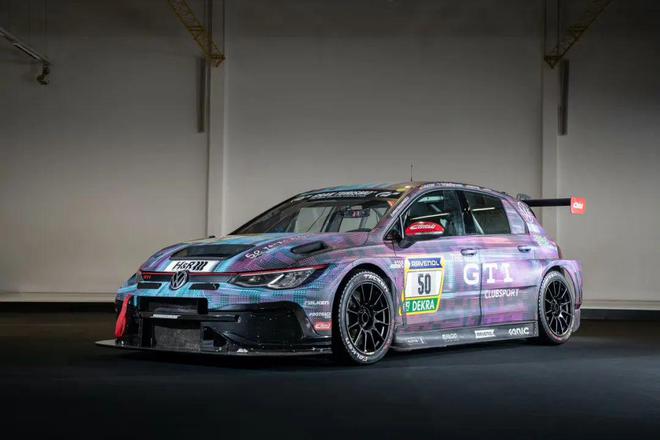 传奇复出！经过两年休假，选手重新登场获得高尔夫项目冠军