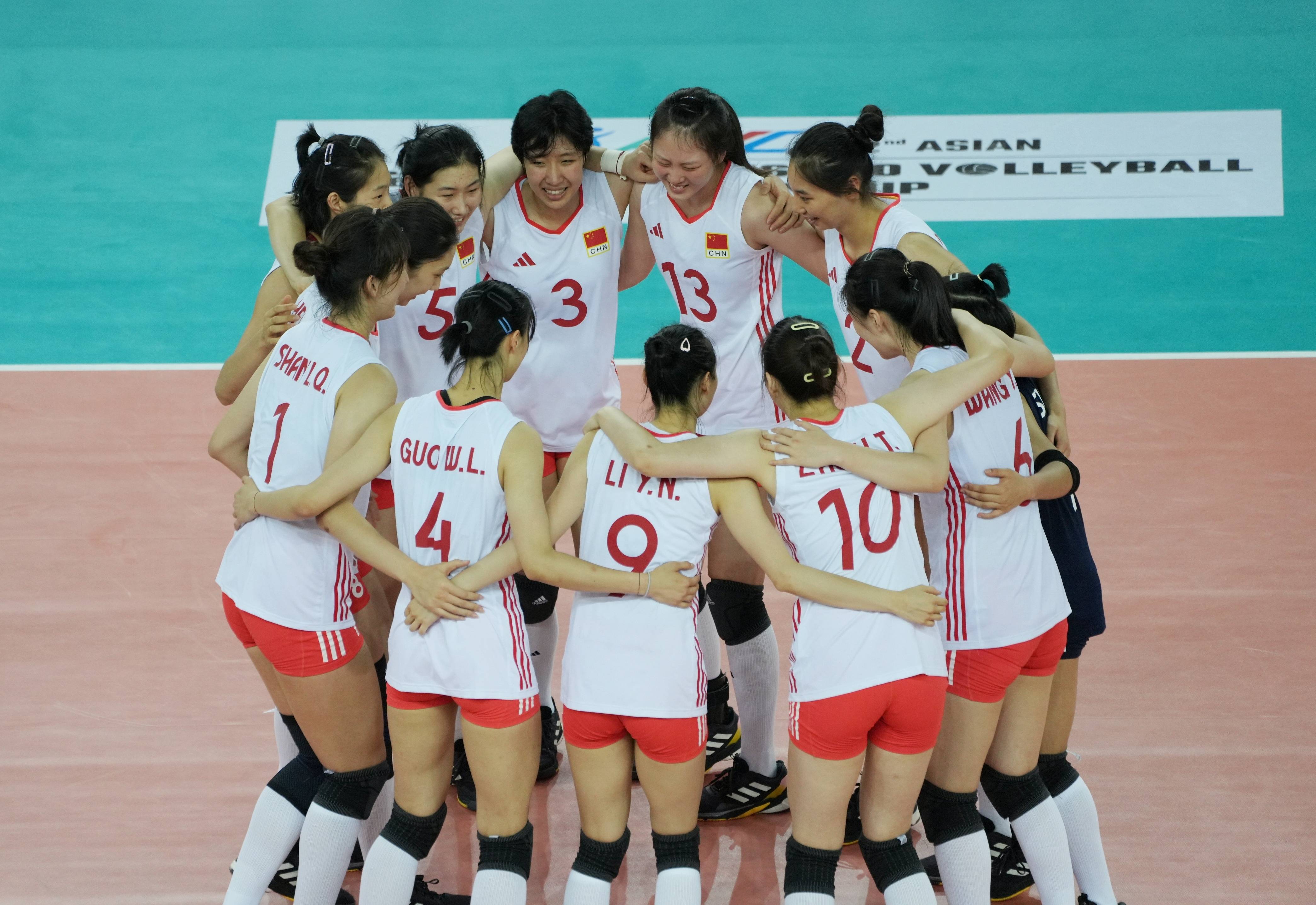 女排中国队底线大战夺冠