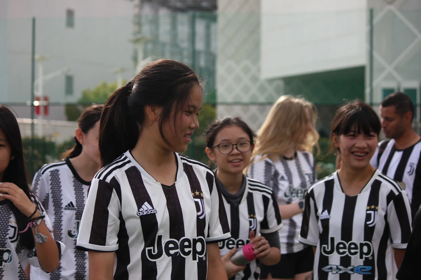 尤文图斯踢飞炎热气氛,展现实力 尤文图斯踢飞炎热气氛,展现实力