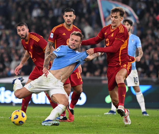 意大利足球联赛中球员们的精彩表现 意大利足球联赛中球员们的精彩表现