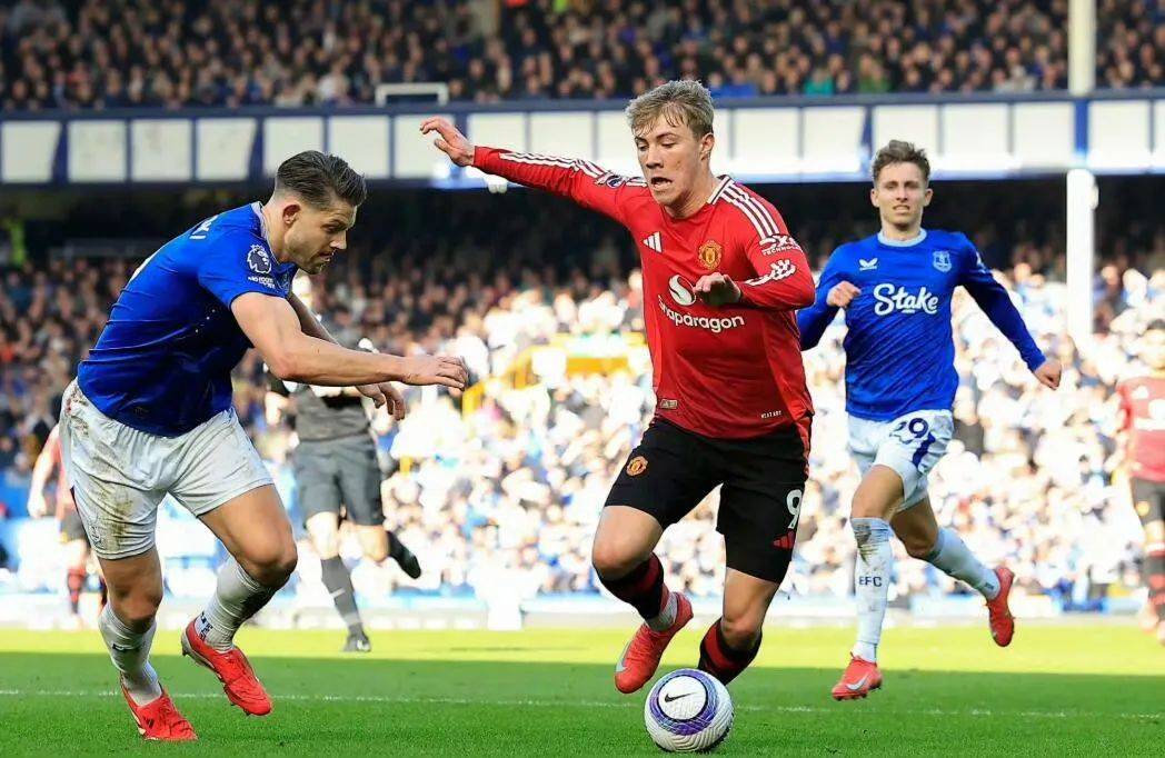 曼联前锋迎来进球小高峰,助球队取得连胜 曼联前锋迎来进球小高峰,助球队取得连胜