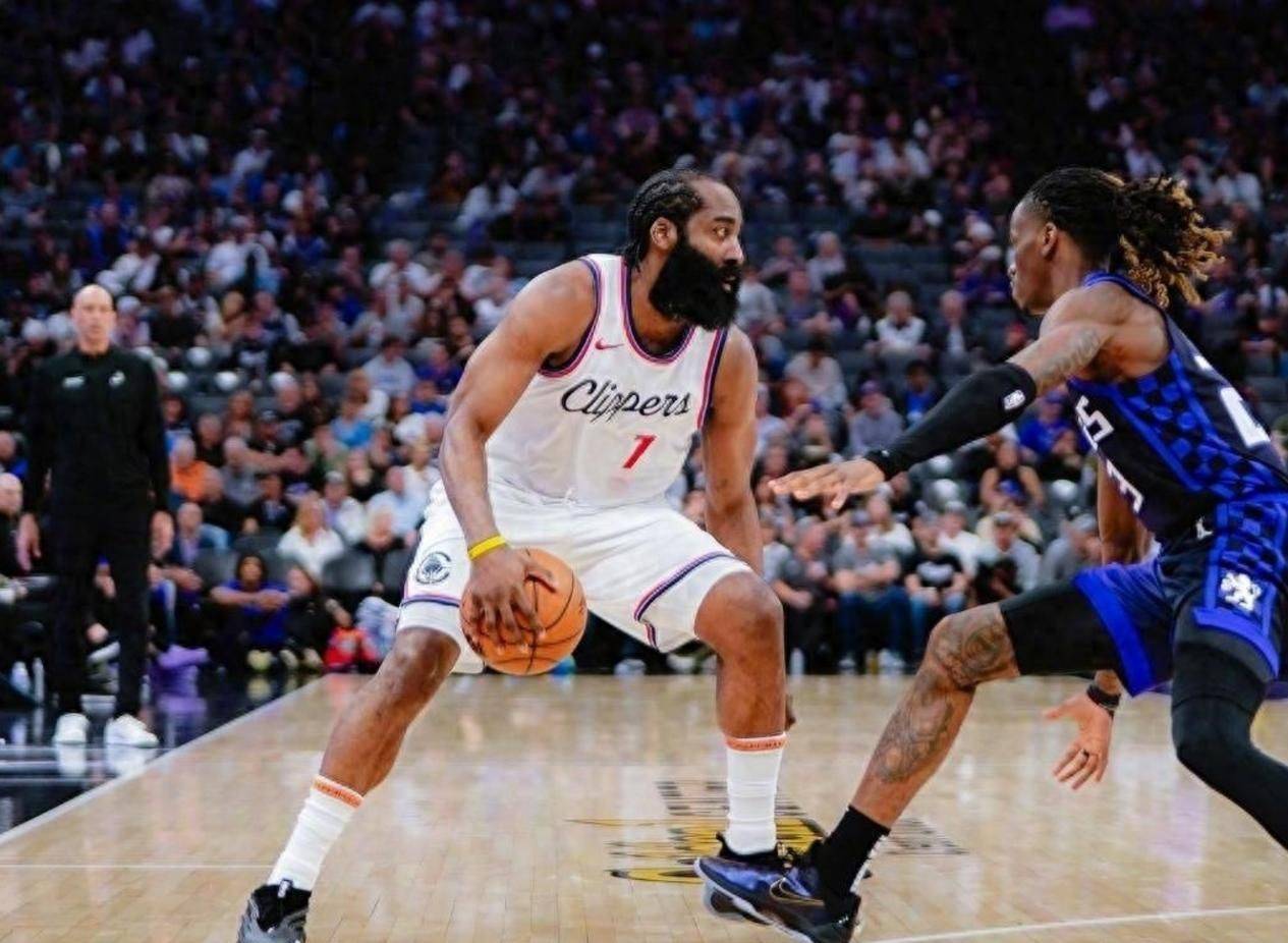 火箭险胜魔术，哈登场均砍+