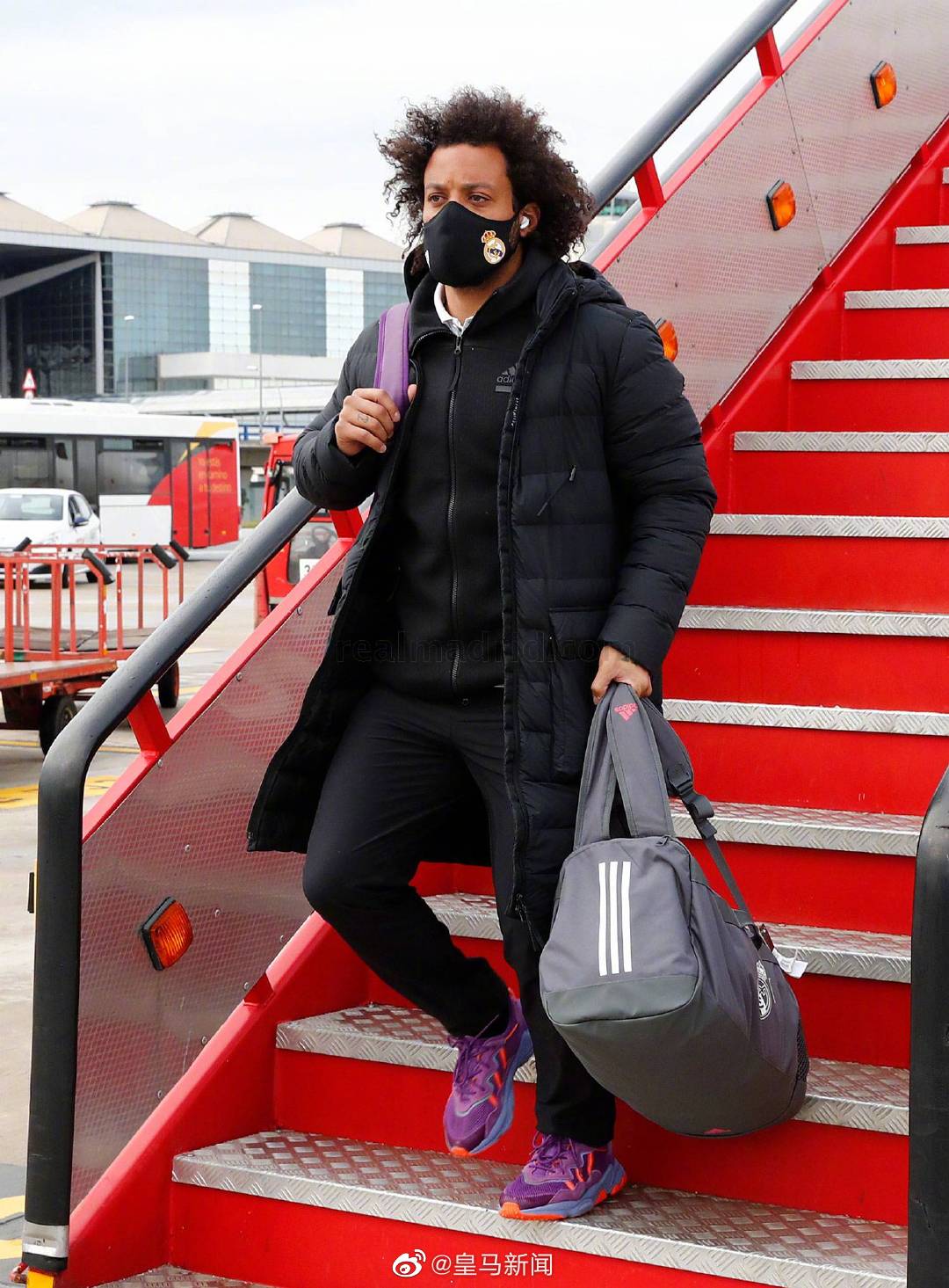 圣基茨和尼维斯全队集结备战，为即将到来的比赛作最充分准备